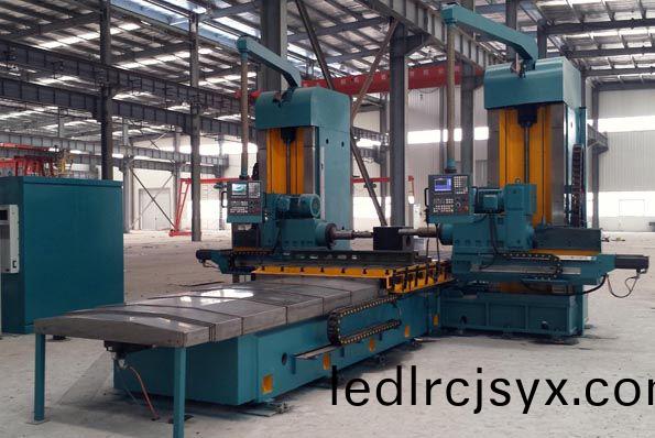 數控五軸雙立(li)柱鏜牀